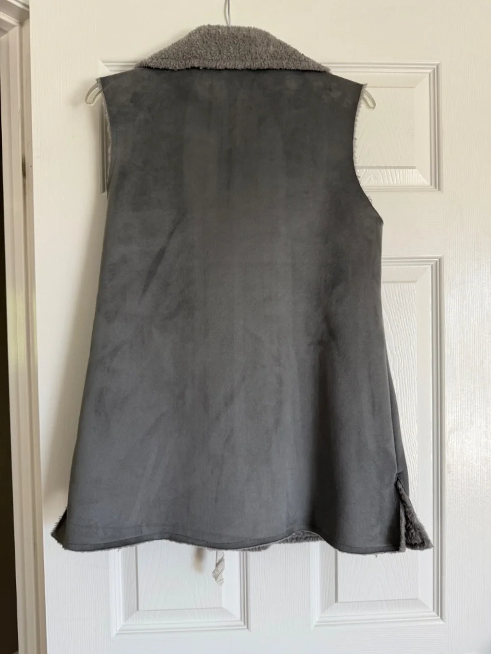 Grey Vest - Picture 3 of 3